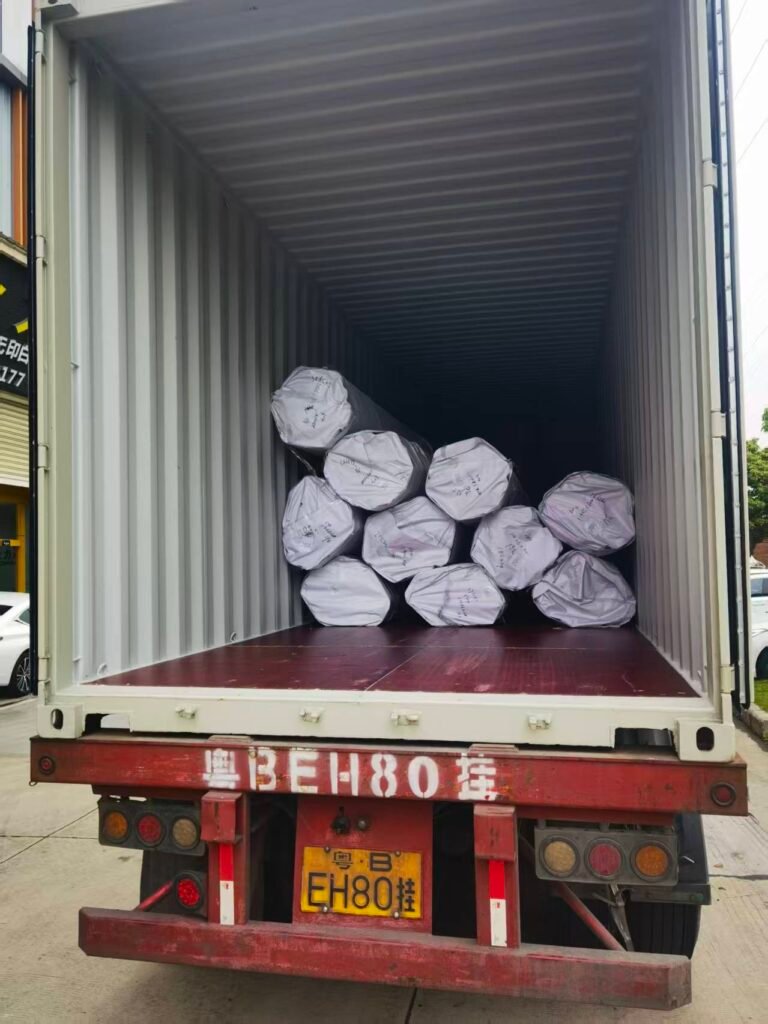 Stainless steel pipes loaded into shipping container for export, bulk stainless steel pipe shipment from China